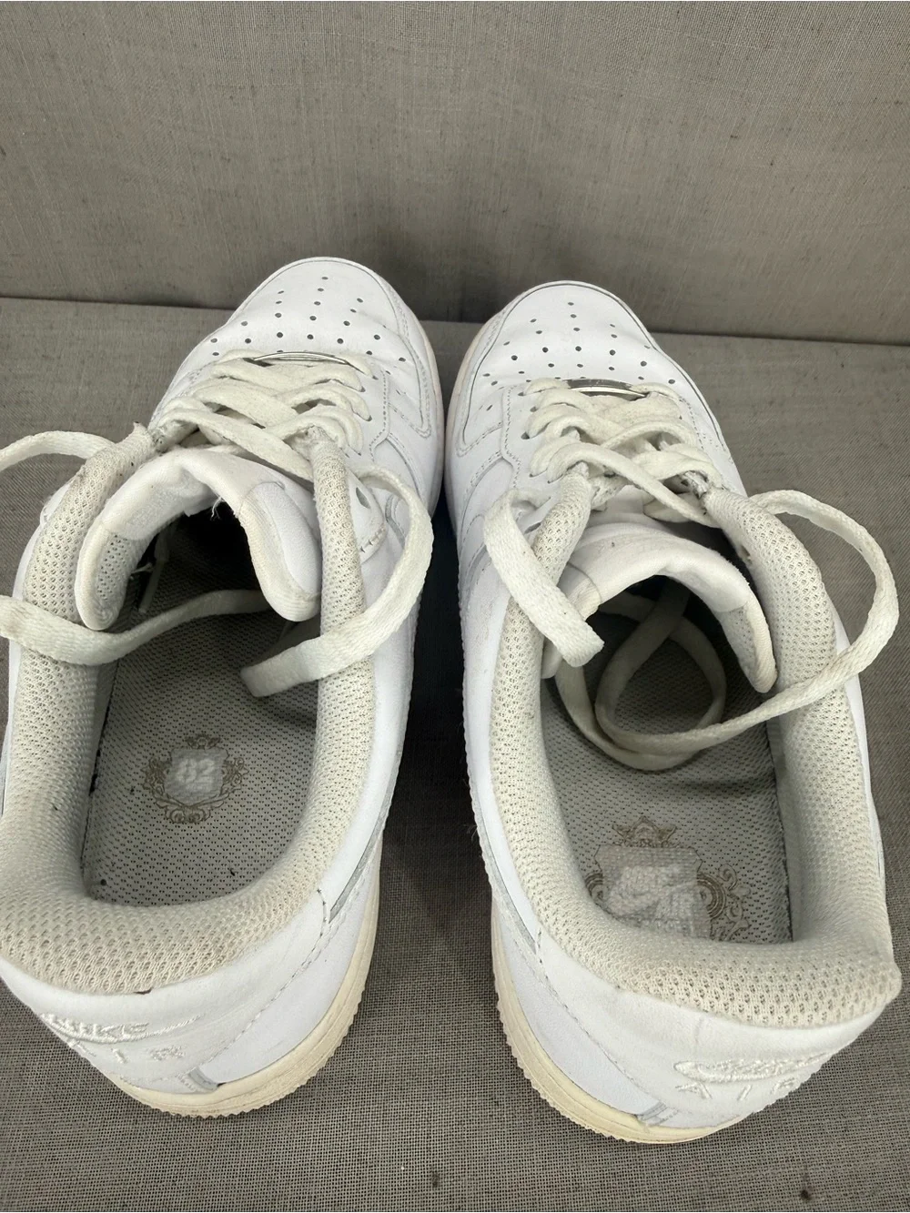 Nike Air Force 1 Shoes Mens Size 8 Triple White Sneakers Low Athletic AF1 '07